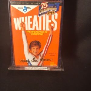 1984 Mary Lou Retton signed collectible Wheaties box